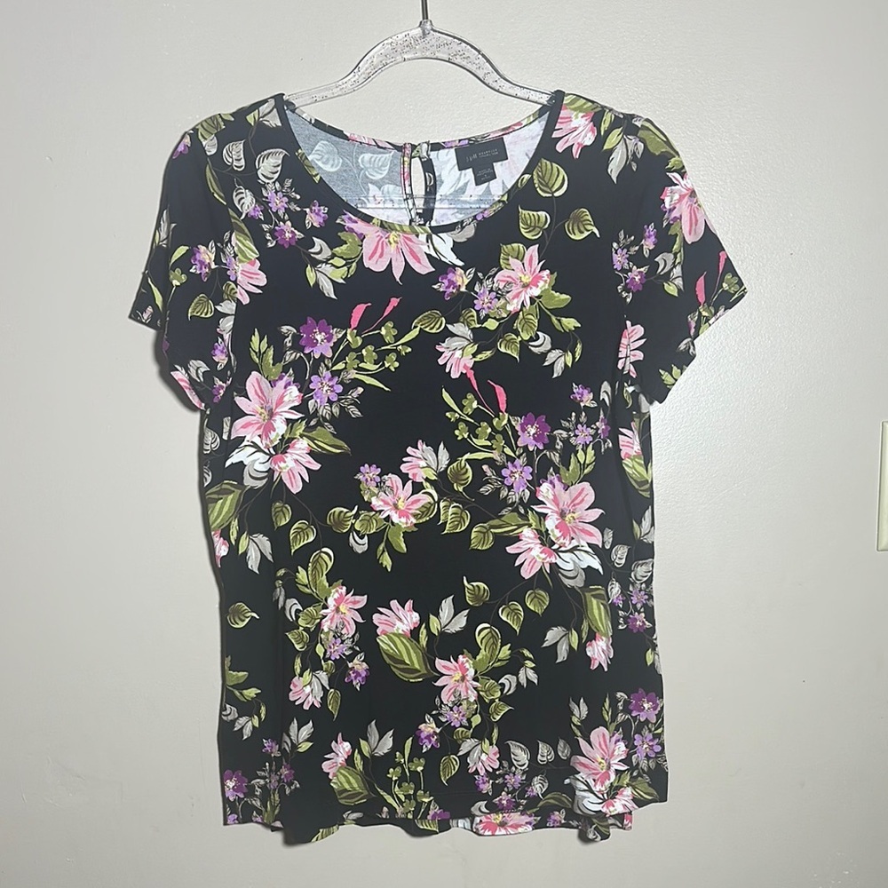 J Jill Wearever Black Floral Short Sleeved‎ Top | Petite Small